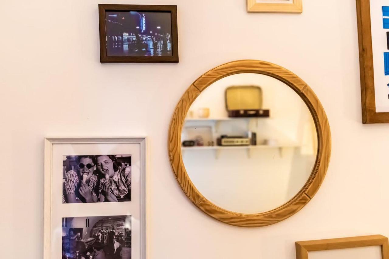 Artlovers' flat - Kazinczy street Boedapest Buitenkant foto